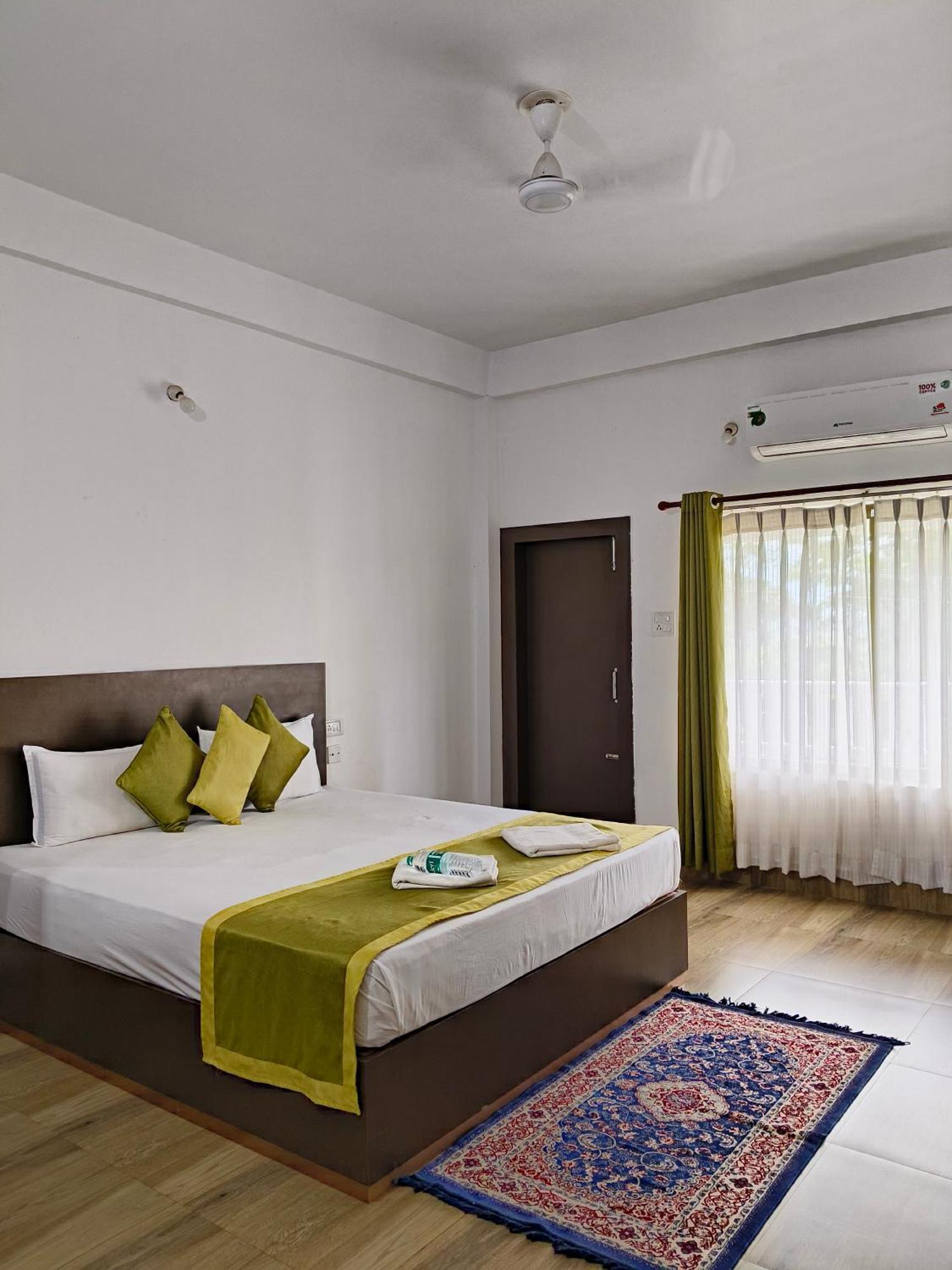 Shivaji Inn Kaziranga Exterior photo